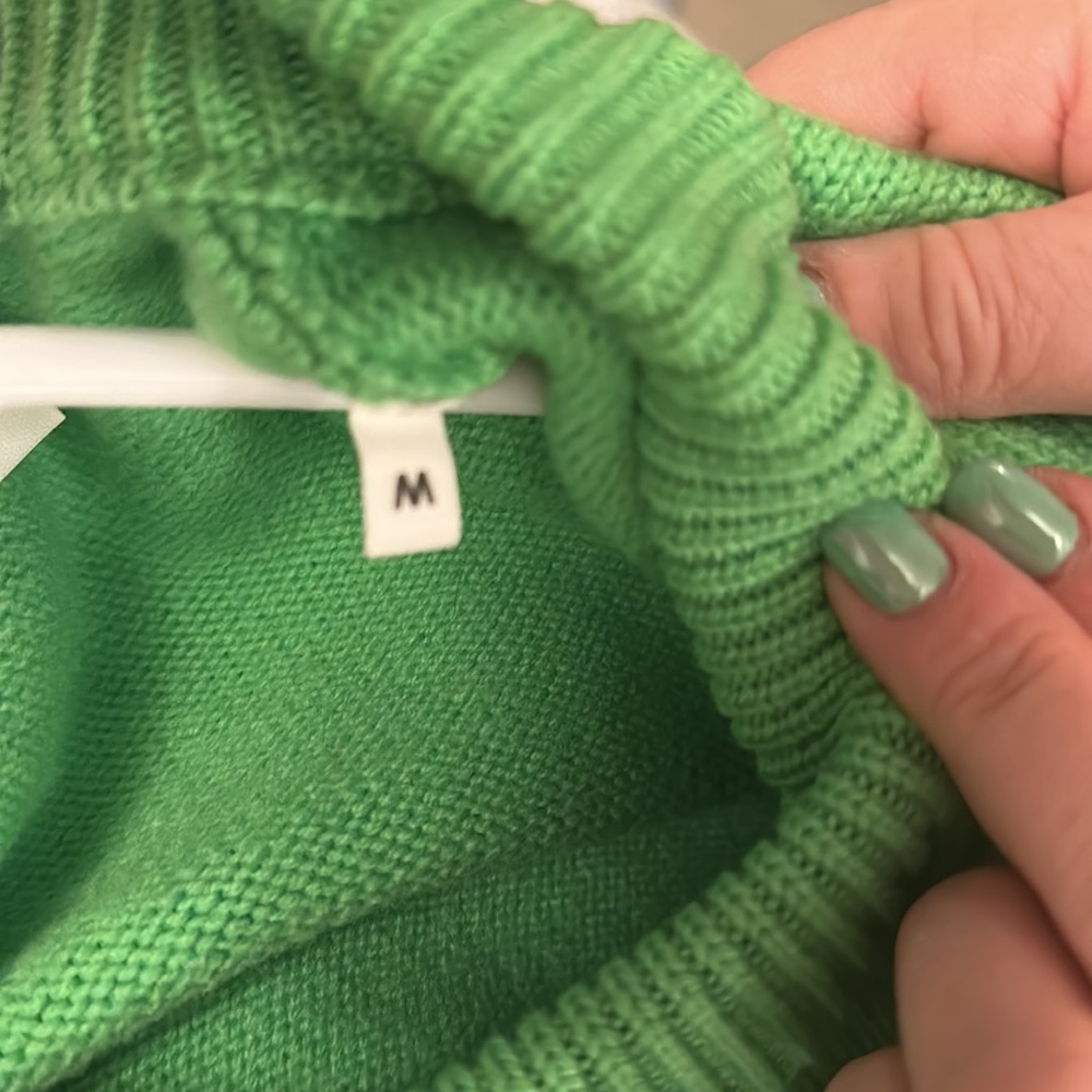 Ami Green Crew Neck Sweater with Black Heart - Picture 4 of 8